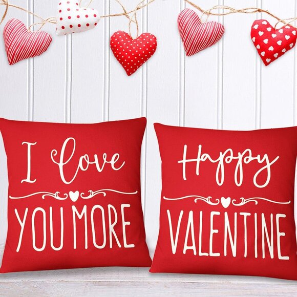 NWOT 4 pcs Pillow Covers 18×18 Inch Gnome Throw  Pillow Covers Holiday Valentine - Picture 3 of 5